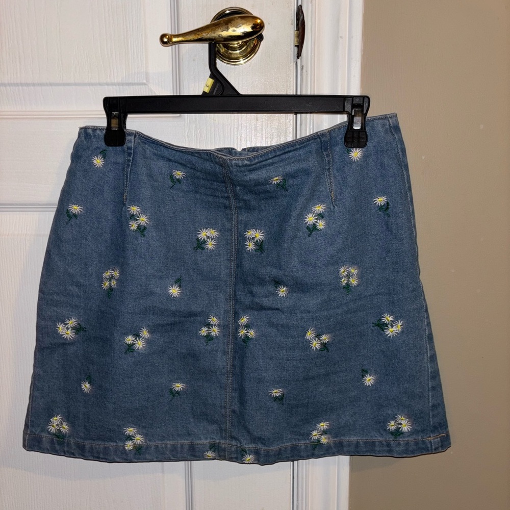 Floral Embroidered Denim Skirt